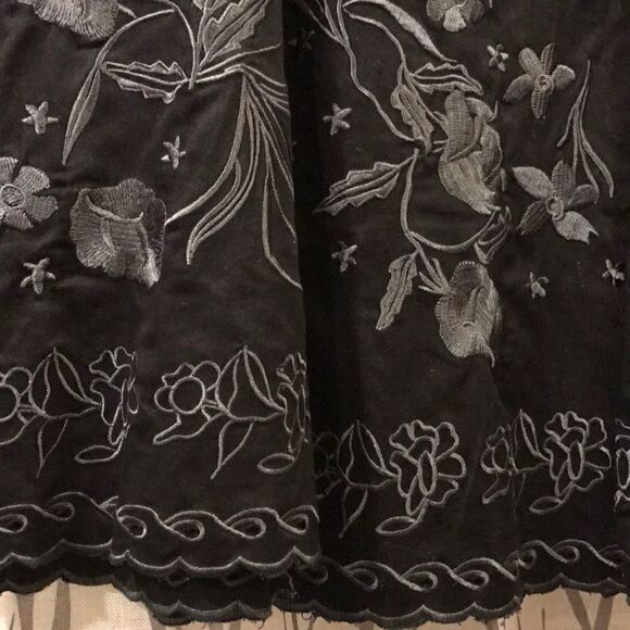 Coupe Collection Black Embroidered Skirt - Size 9 - Picture 7 of 7